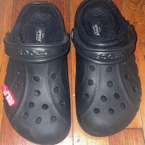 Black fur lined crocs